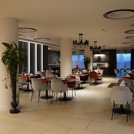 Hotel Sorin Mihai Cristian  Buitenkant foto