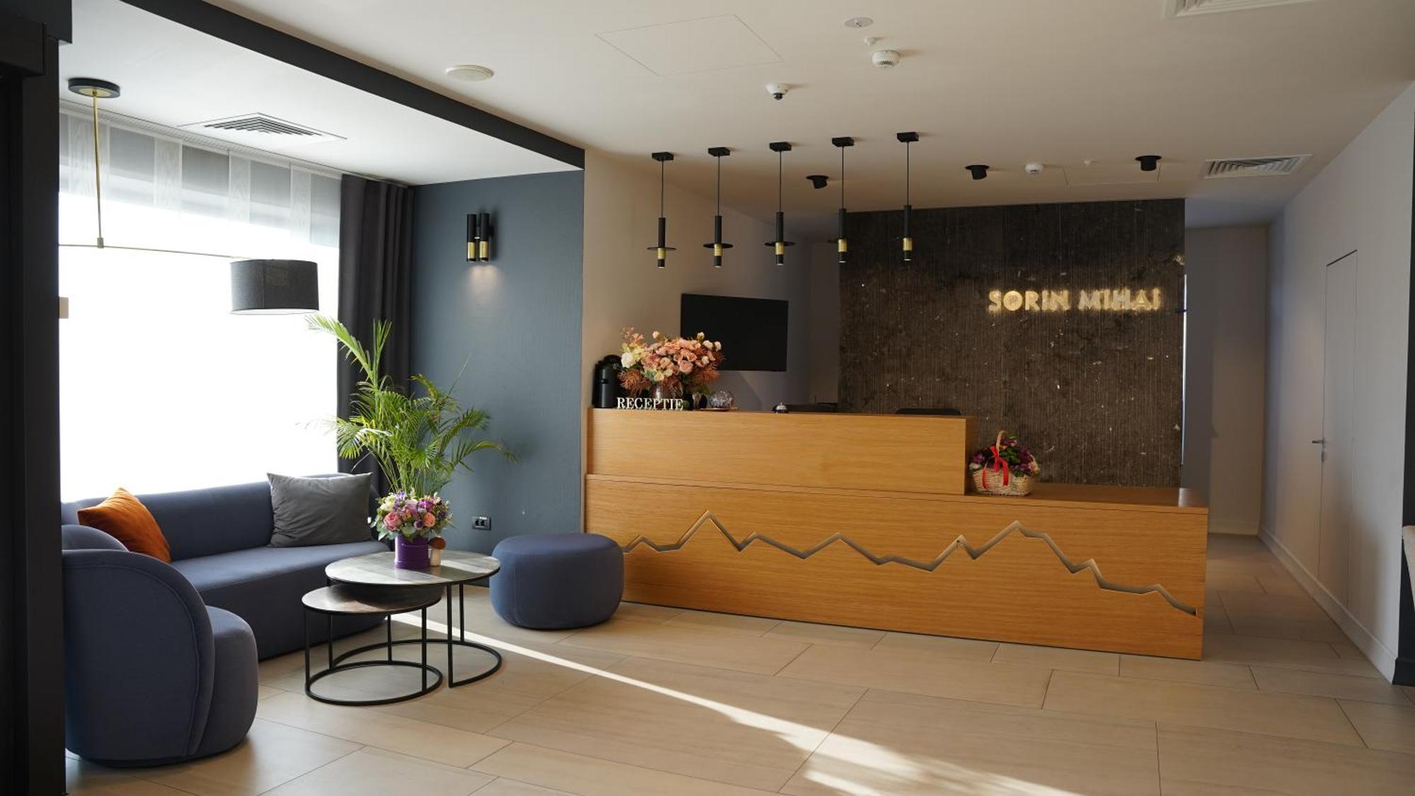 Hotel Sorin Mihai Cristian  Buitenkant foto