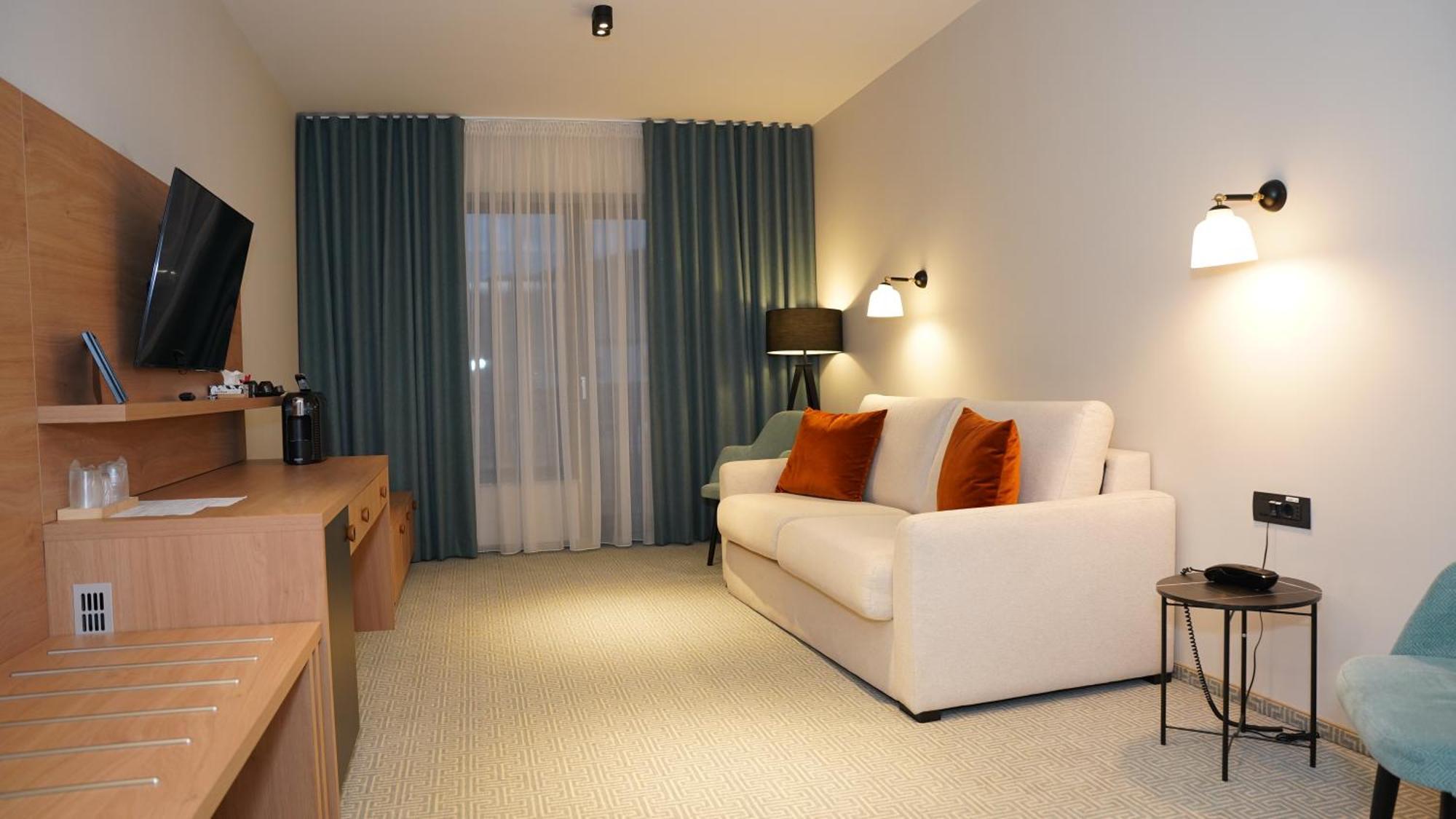 Hotel Sorin Mihai Cristian  Buitenkant foto